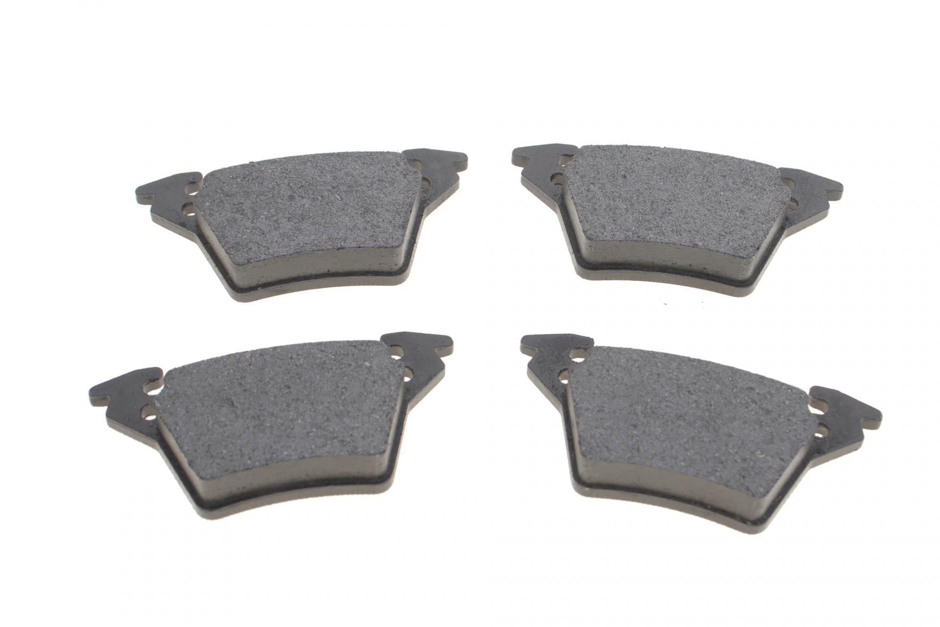 Колодки тормозные задние MB Vito W638 98-Bosch LP1471 DELPHI