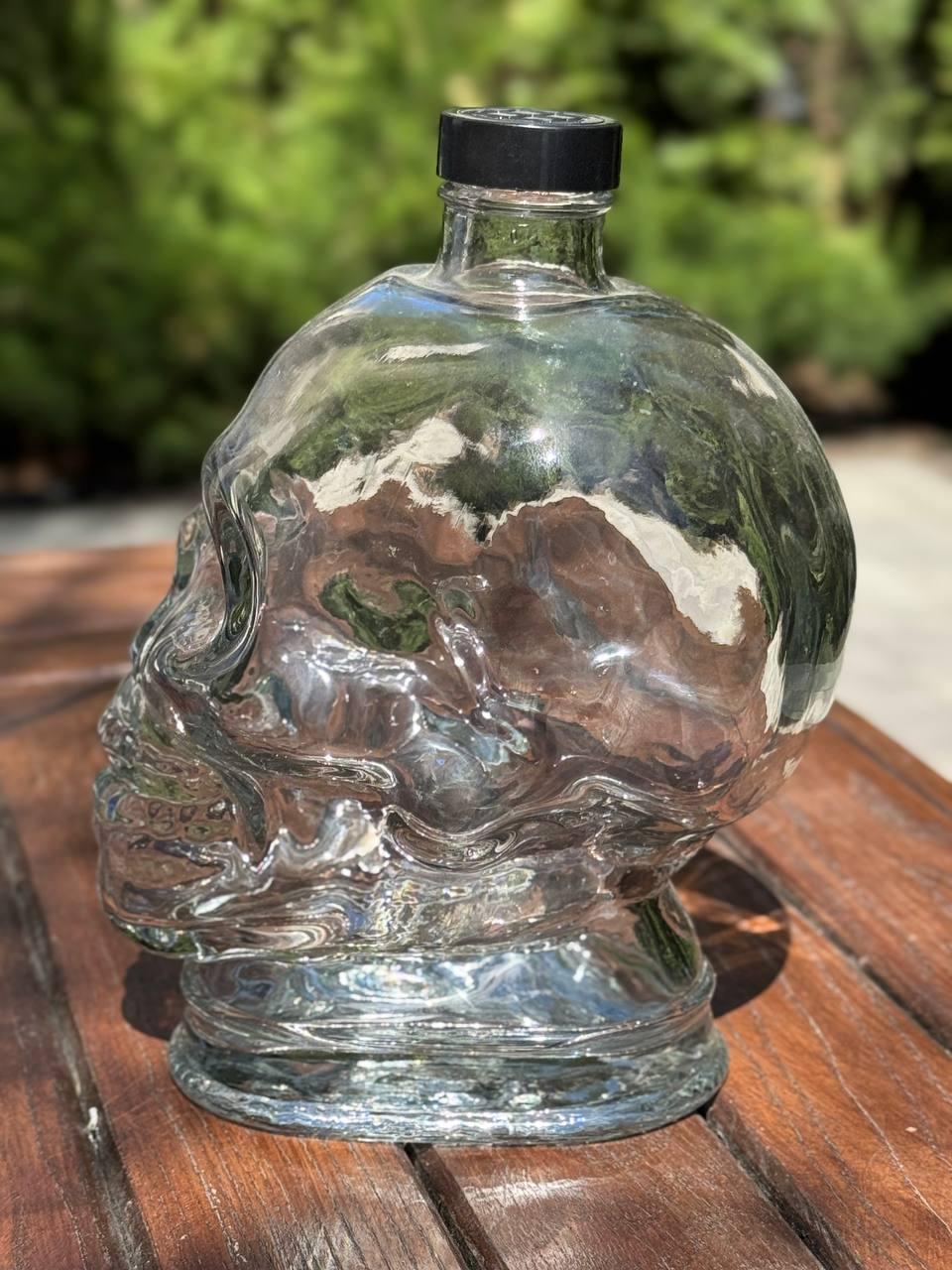 Бутылка с крышкой Череп 1 л (KT667) - фото 3 Бутылка с крышкой Череп 1 л (KT667) - фото 3