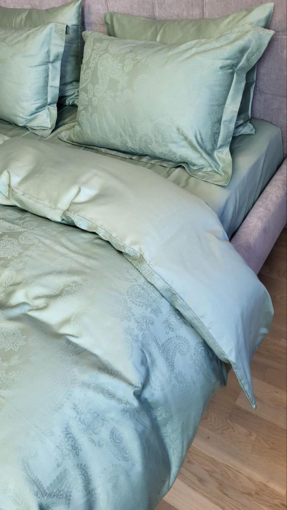 Комплект постільної білизни на резинці Мир сатин жакард Premium сімейний/наволочки 50х70/70х70 см Paisley Green (6143) - фото 6 Комплект постільної білизни на резинці Мир сатин жакард Premium сімейний/наволочки 50х70/70х70 см Paisley Green (6143) - фото 6