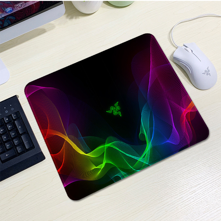 Килимок для миші ігровий Razer 26 тканинний зносостійкий 2х200x240 мм (YUT_V5717)