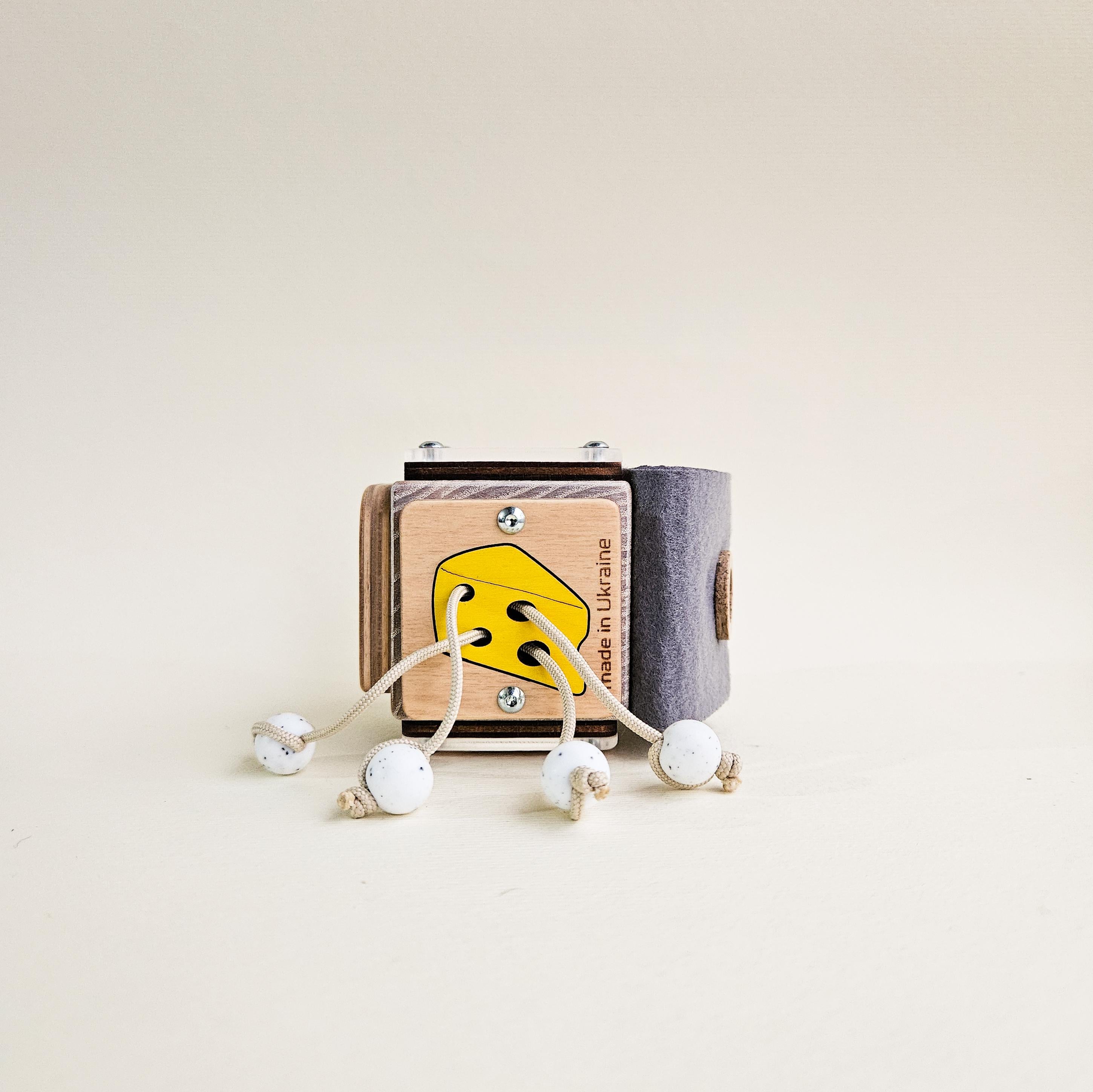 Бізікуб персоналізований Sashkin Mini Mouse 6в1 (23249572)