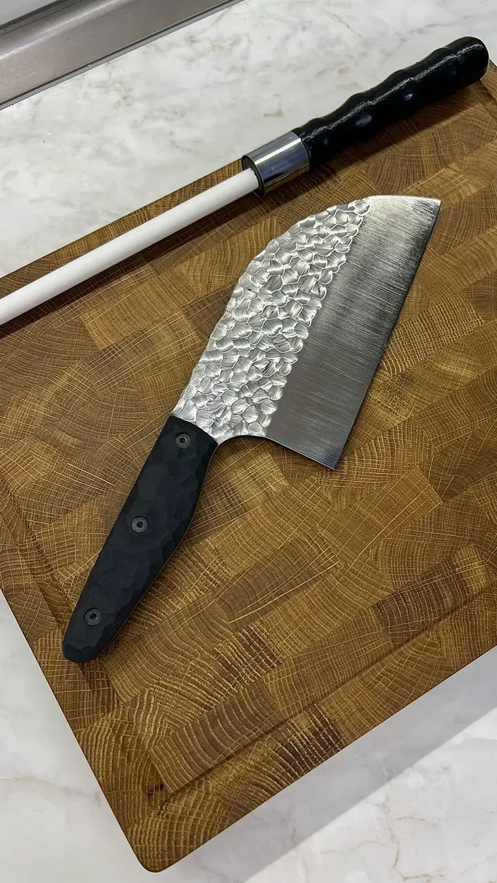 Набір кухонний Gorillas BBQ DS43 дошка обробна торцева з сапкою Серб світлий та мусат 3 пр. (27722372) - фото 2 Набір кухонний Gorillas BBQ DS43 дошка обробна торцева з сапкою Серб світлий та мусат 3 пр. (27722372) - фото 2