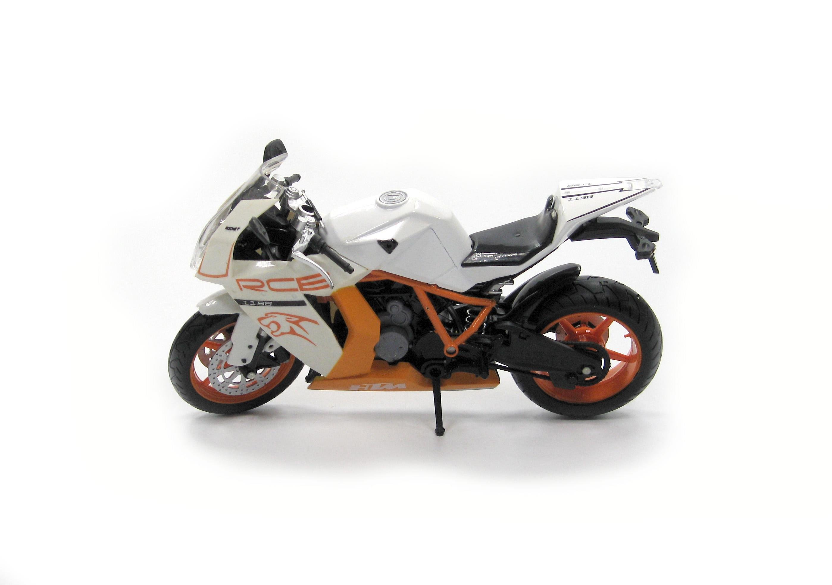 Мотоцикл KTM RC200 Автопром 7750 метал/пластик масштаб 1:12 Мотоцикл KTM RC200 Автопром 7750 метал/пластик масштаб 1:12