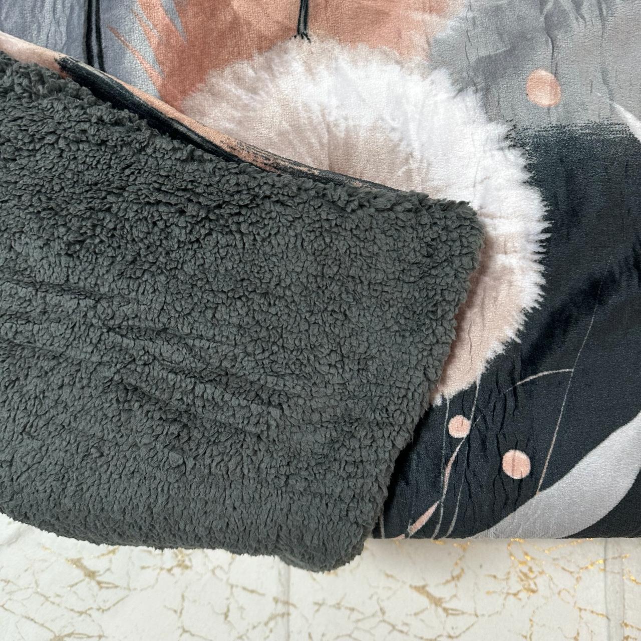 Плед-покривало двосторонній з малюнком 200х220 см Темно-сірий (PL-2-7) - фото 4 Плед-покривало двосторонній з малюнком 200х220 см Темно-сірий (PL-2-7) - фото 4