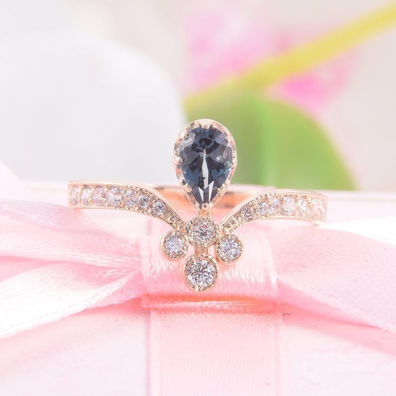 Кільце з червоного золота з топазом London Blue (2246287028)