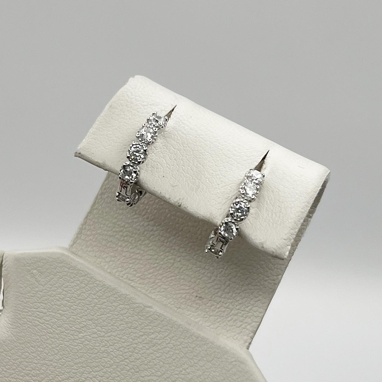 Серебряные серьги-кольца с кубическим цирконием 1,74 г (2563333516) Серебряные серьги-кольца с кубическим цирконием 1,74 г (2563333516)