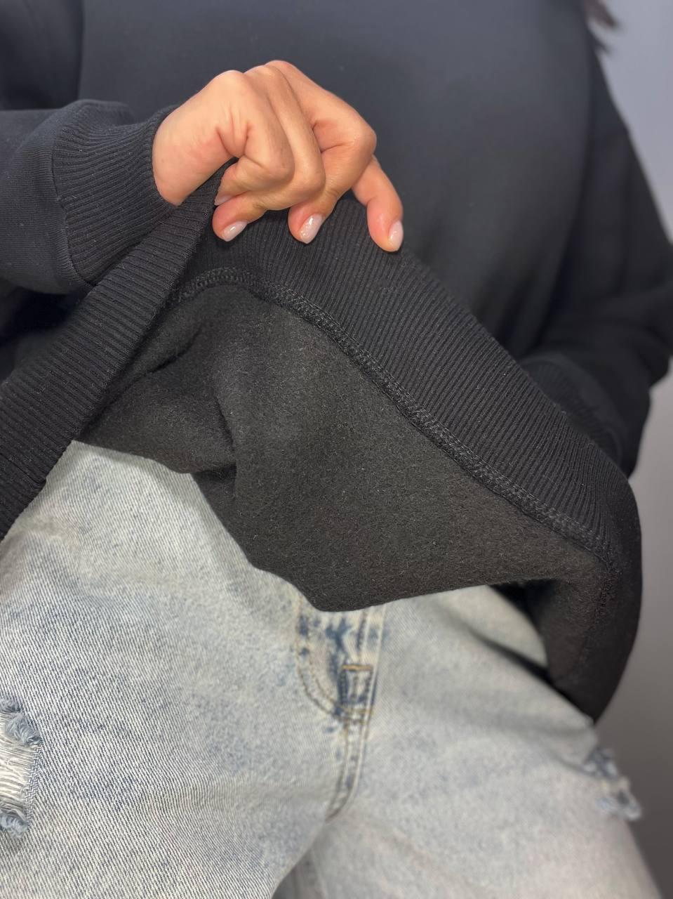 Свитшот женский PEPPER MINT 24-14 базовый простой удлиненный оверсайз S Черный (2863) - фото 2 Свитшот женский PEPPER MINT 24-14 базовый простой удлиненный оверсайз S Черный (2863) - фото 2