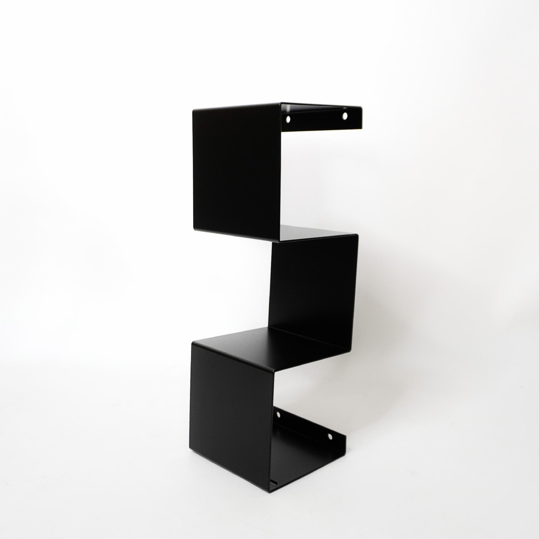Полка алюминиевая зигзаг для туалетной бумаги Черный (PLKAL02N030BLK)