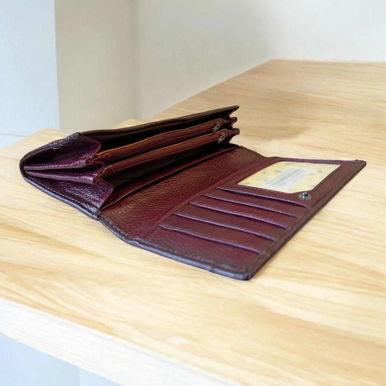 Гаманець жіночий на кнопці середнього розміру TAILIAN 17х10 см Коричневий (Т-515) - фото 4 Гаманець жіночий на кнопці середнього розміру TAILIAN 17х10 см Коричневий (Т-515) - фото 4