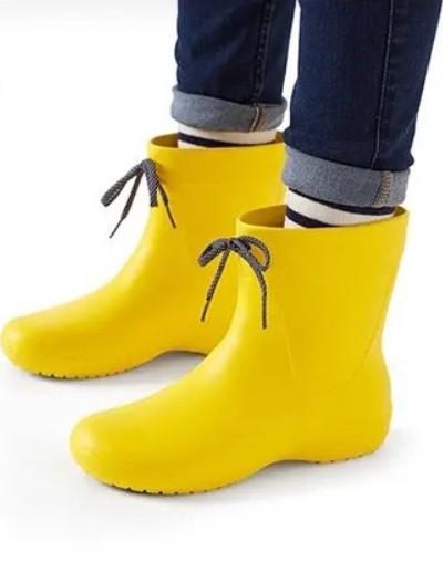 Чоботи жіночі гумові Crocs Freesail Shorty Rain Boot Lemon р. 35 Лимонний (9697) - фото 9 Чоботи жіночі гумові Crocs Freesail Shorty Rain Boot Lemon р. 35 Лимонний (9697) - фото 9