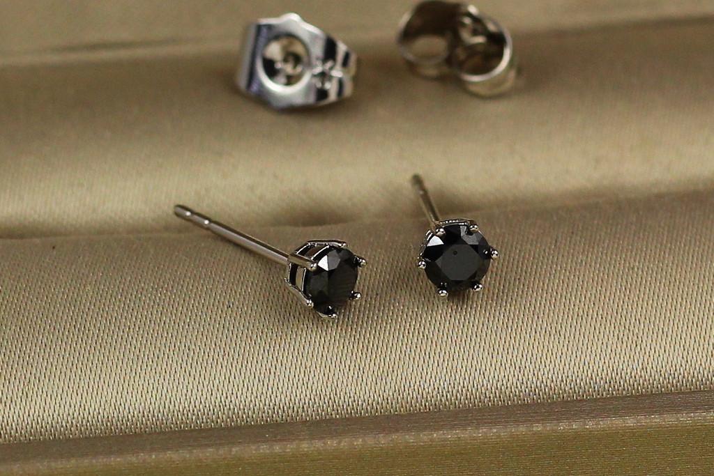 Серьги гвозди Xuping Jewelry камни черные на шесть креплений 4 мм Серебристый (2181168686)