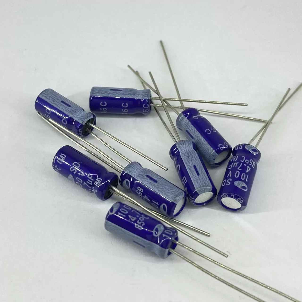 Конденсаторы электролитические SAMWHA 4,7 мкф 100V 5x11 мм 85 °C (1940758376)