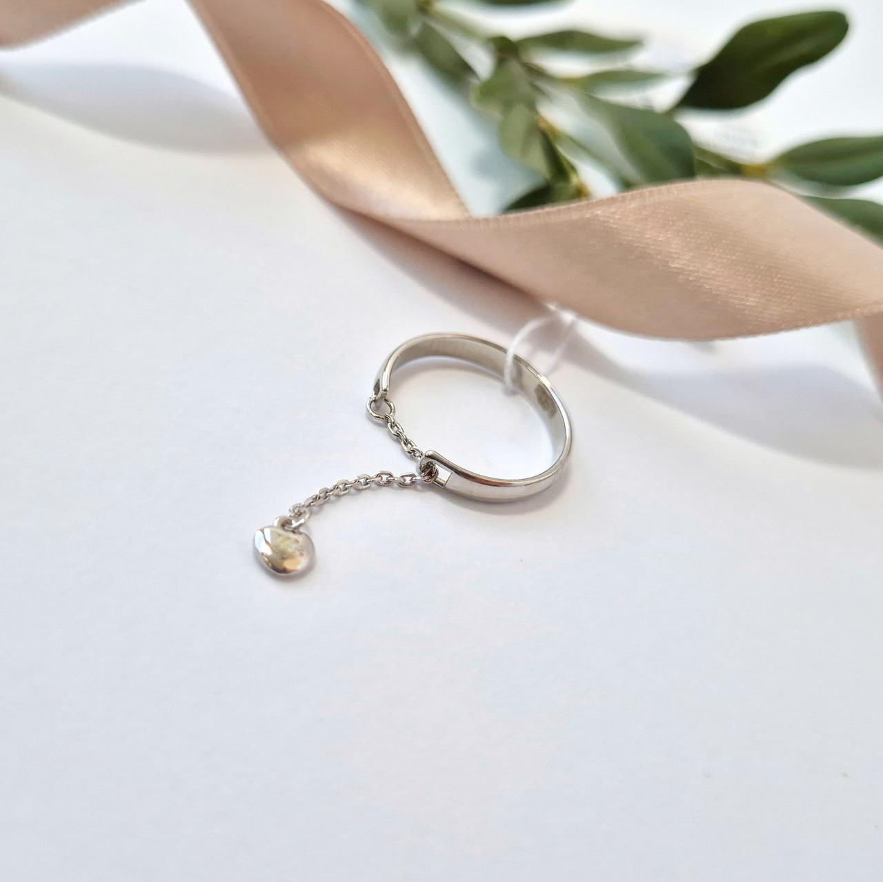 Срібна каблучка із Ланцюжком та Сердечком р. 16,5 925 проби родоване 1,35 г (81767) - фото 2 Срібна каблучка із Ланцюжком та Сердечком р. 16,5 925 проби родоване 1,35 г (81767) - фото 2