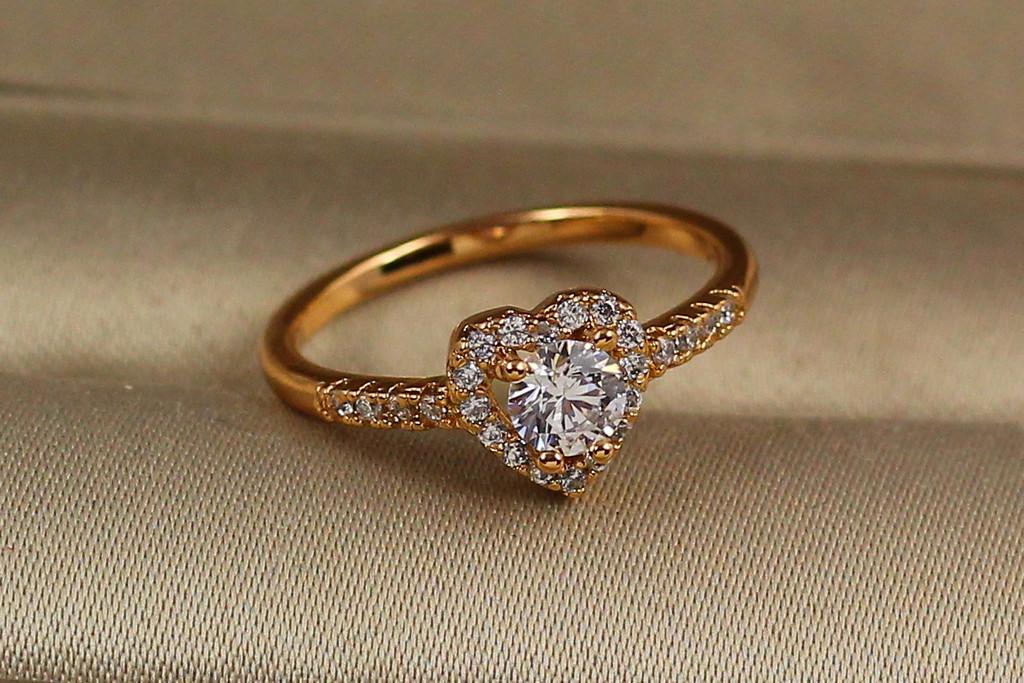 Кольцо Xuping Jewelry детское сердечко с белым камнем р. 14 Золотистый (2340442960) - фото 3 Кольцо Xuping Jewelry детское сердечко с белым камнем р. 14 Золотистый (2340442960) - фото 3