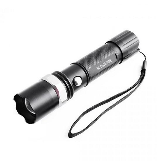 Ліхтар металевий компактний 8626-XPE 12-220V 1х18650 3xAAA Zoom Box