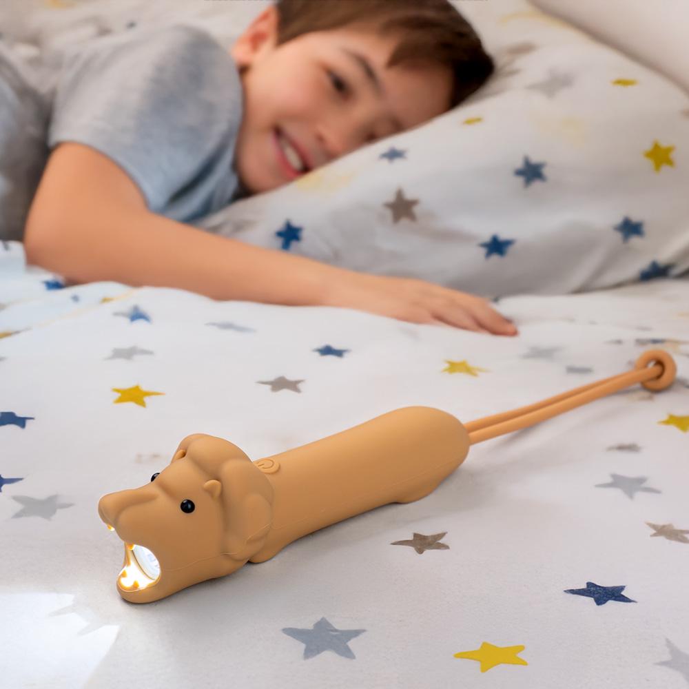 Ліхтарик дитячий LOSSO Лев силіконовий 3,5 Вт (541980335) - фото 4 Ліхтарик дитячий LOSSO Лев силіконовий 3,5 Вт (541980335) - фото 4