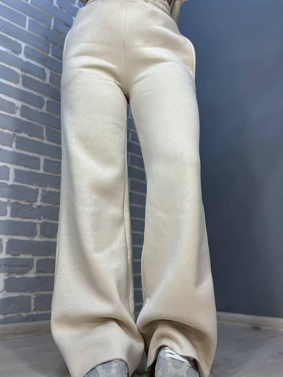 Костюм жіночий QUZEN 388-488 світшот брюки палаццо широкі на флісі M Світло-бежевий (852) - фото 3 Костюм жіночий QUZEN 388-488 світшот брюки палаццо широкі на флісі M Світло-бежевий (852) - фото 3