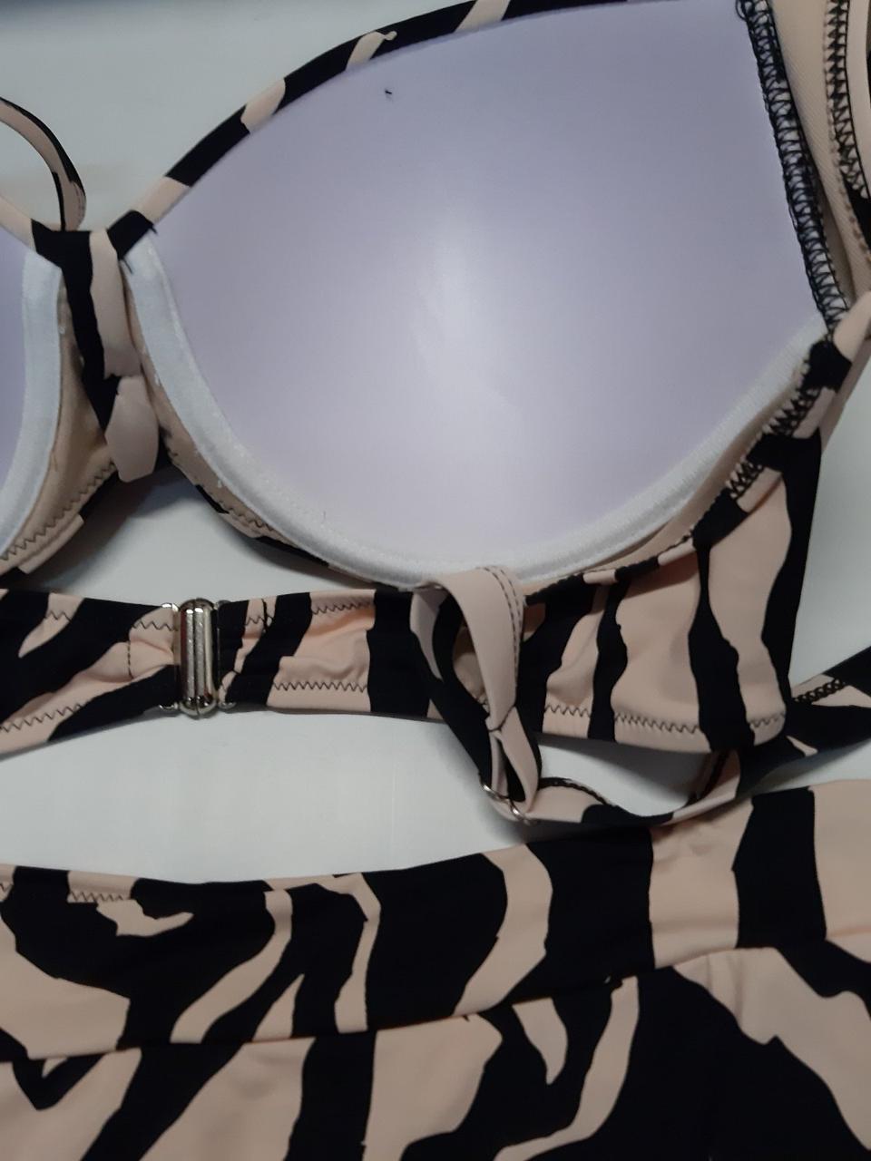 Женский купальник раздельный Z.Five с принтом р. 50 Черно-белый (Q24809) - фото 3 Женский купальник раздельный Z.Five с принтом р. 50 Черно-белый (Q24809) - фото 3