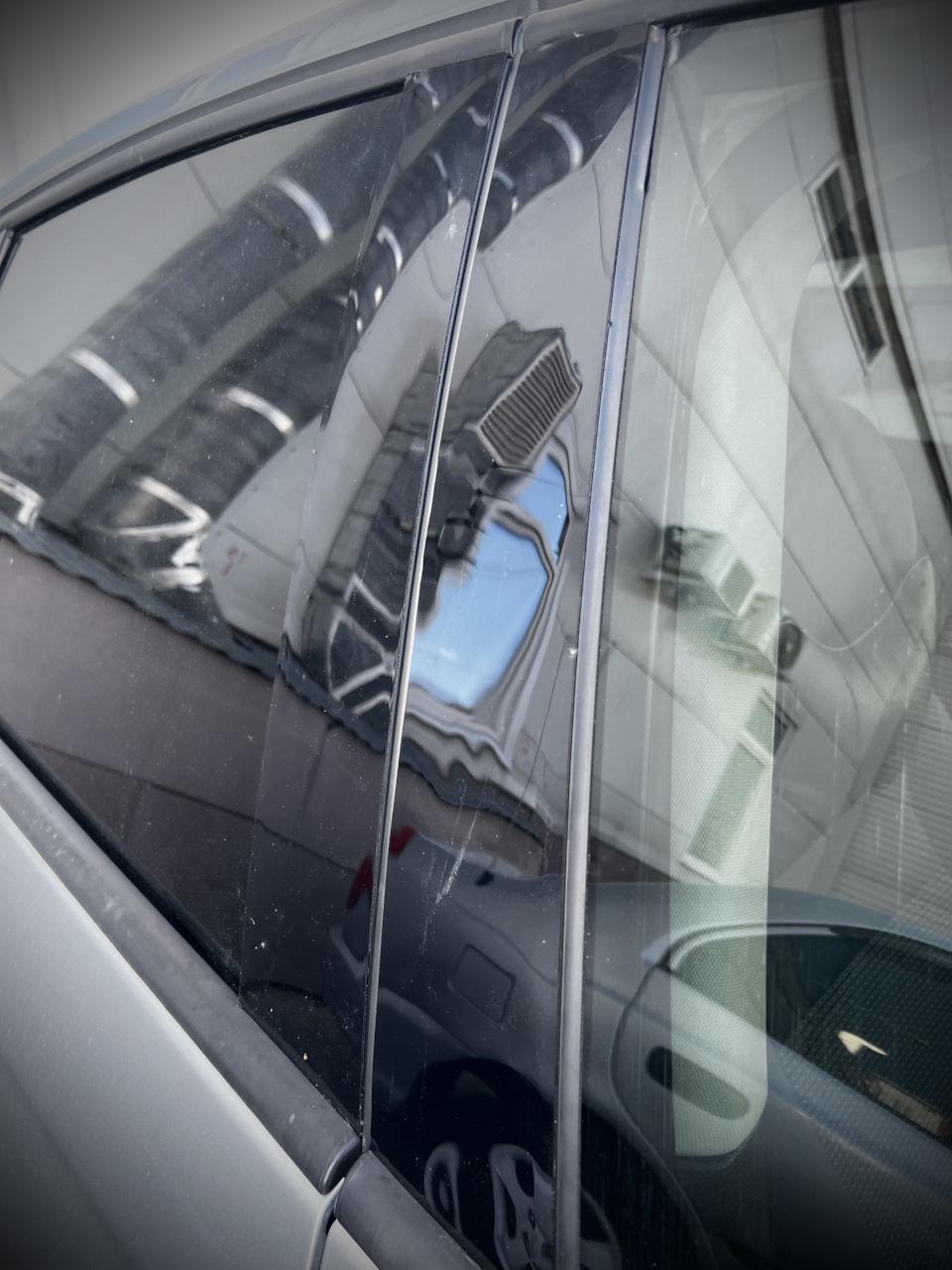 Накладки на стійки дверей Volkswagen Jetta 2011-2018 4 шт. Чорний глянець (27985901) - фото 5 Накладки на стійки дверей Volkswagen Jetta 2011-2018 4 шт. Чорний глянець (27985901) - фото 5