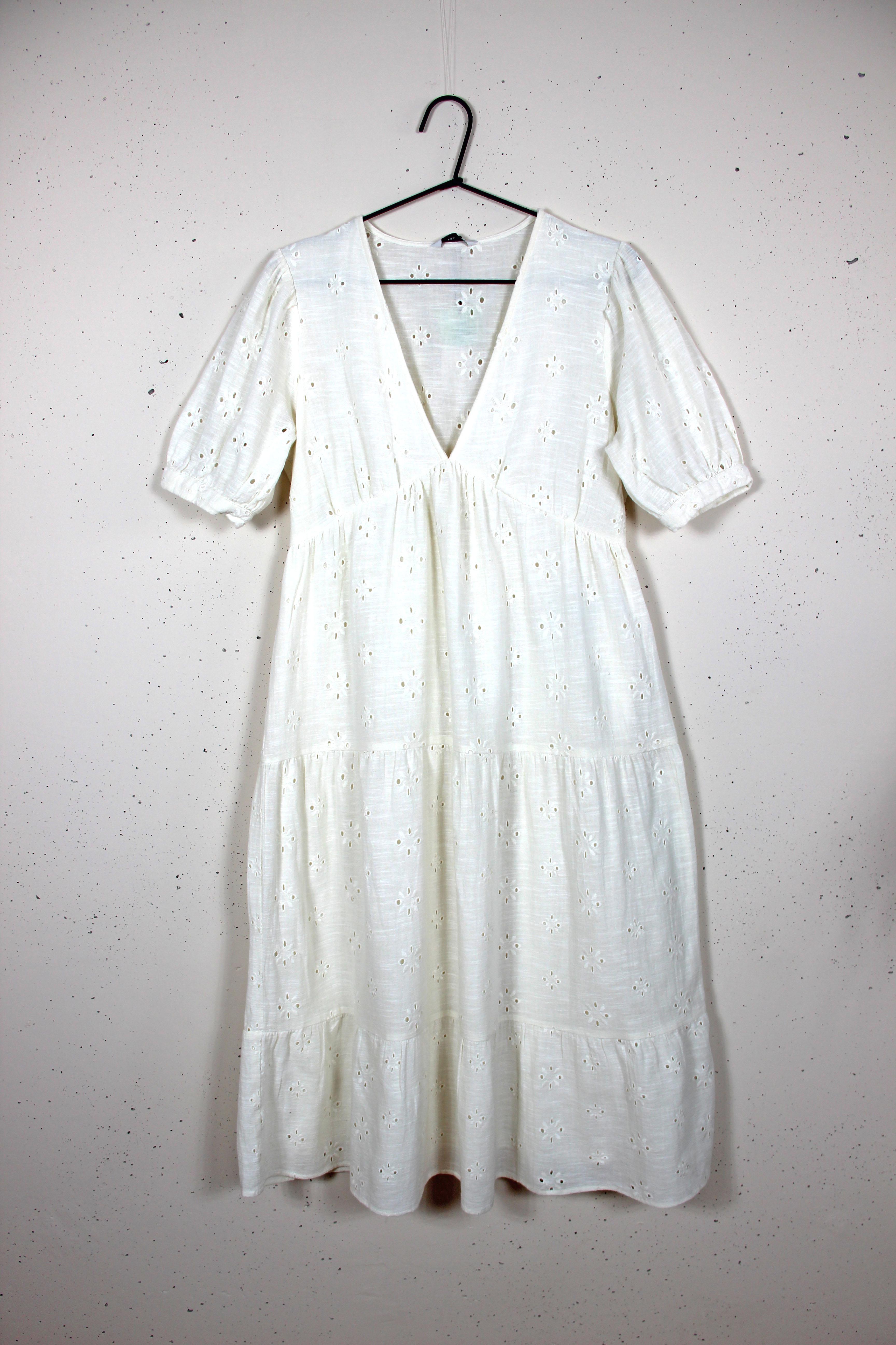 Платье ONLY 15342822 S Молочный