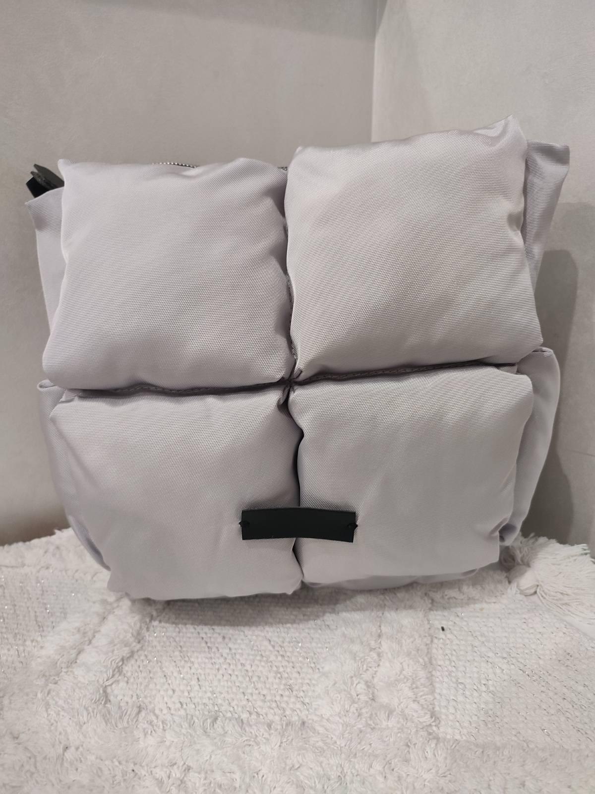 Сумка-рюкзак жіноча з об'ємним дизайном водонепроникна Сріблястий (22879)