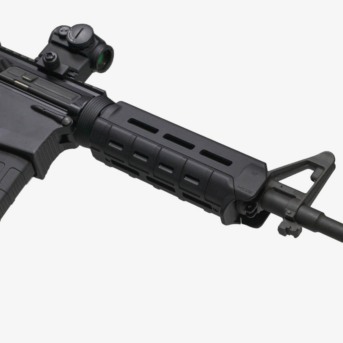 Цівка Magpul MOE M-LOK Hand Guard Carbine-Length для AR15/M4 Black (MAG424-BLK) - фото 2 Цівка Magpul MOE M-LOK Hand Guard Carbine-Length для AR15/M4 Black (MAG424-BLK) - фото 2
