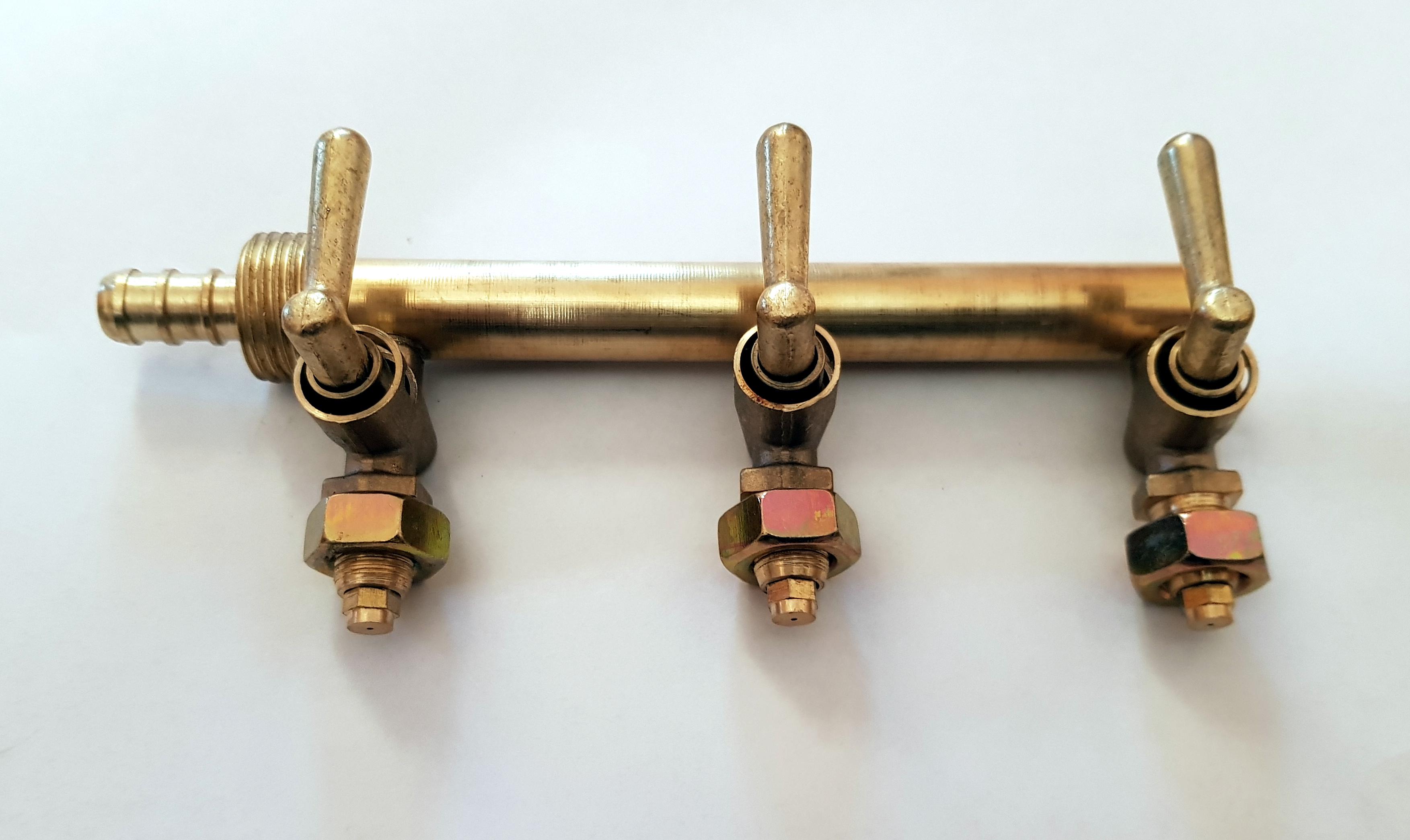 Кран тройной с плавной регулировкой для газовых чугунных плит серии SARRA/OARA (2088) Кран тройной с плавной регулировкой для газовых чугунных плит серии SARRA/OARA (2088)