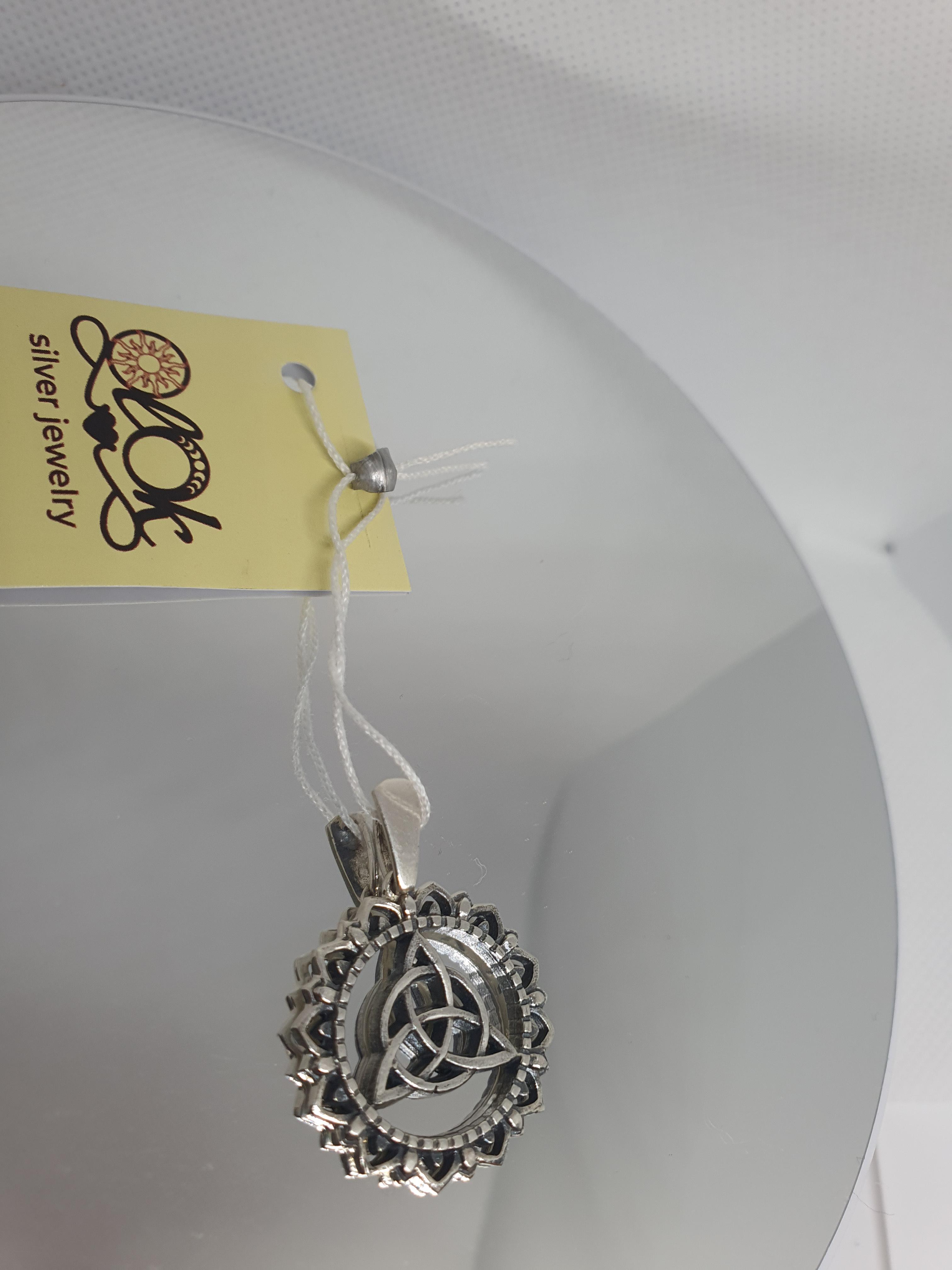 Кулон срібло Триквер в сонці амулет-оберіг означає вірність захист і любов 925 проба (2554491961) - фото 5 Кулон срібло Триквер в сонці амулет-оберіг означає вірність захист і любов 925 проба (2554491961) - фото 5