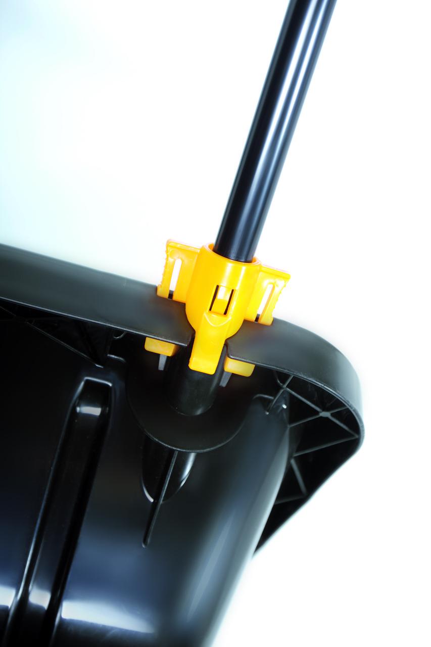 Лопата-ковш скрепер для снега Prosperplast Snow Monster с пластмассовым ковшом 74,5х135 см Черный (CNT00011735) - фото 5