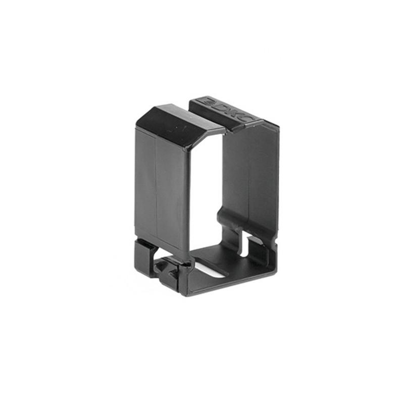 Тримач кабелю ДКС Quadro CL 120х80 мм (05116) Тримач кабелю ДКС Quadro CL 120х80 мм (05116)
