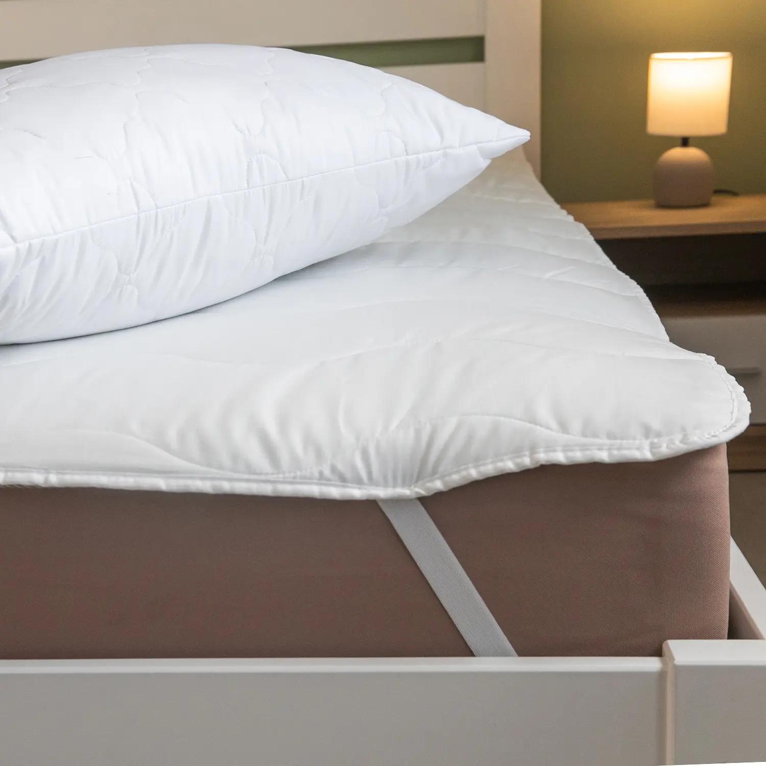 Наматрасник ECO BLANC на угловых резинках 180х200 см