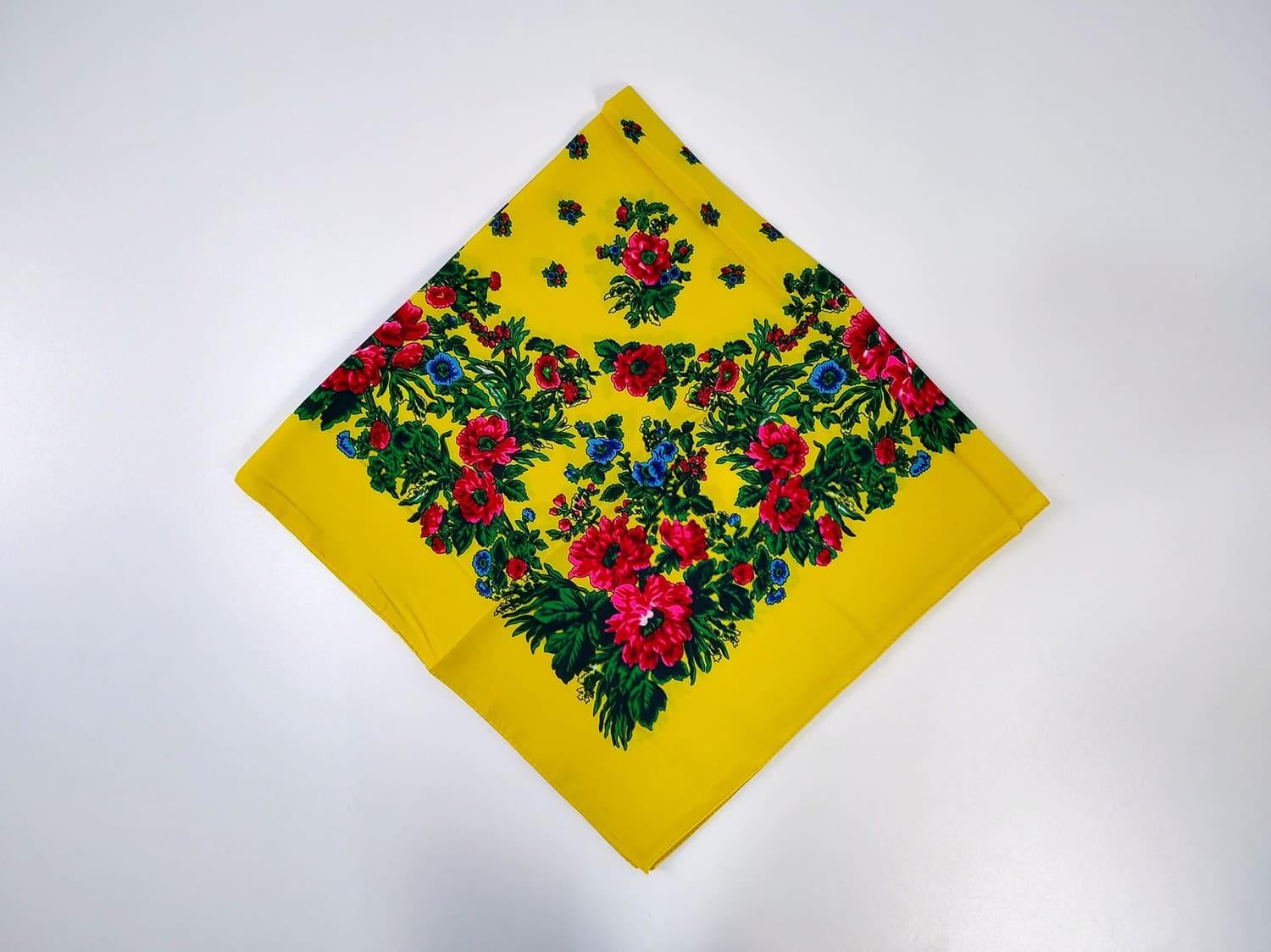 Платок Розовый цветок 80x80 см Желтый (29816069)