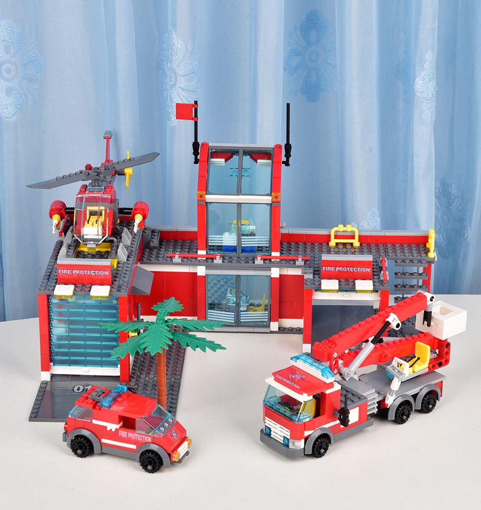 Конструктор пожежна станція з пожежною машиною і пожежним гелікоптером на 758 деталей (615) - фото 8 Конструктор пожежна станція з пожежною машиною і пожежним гелікоптером на 758 деталей (615) - фото 8