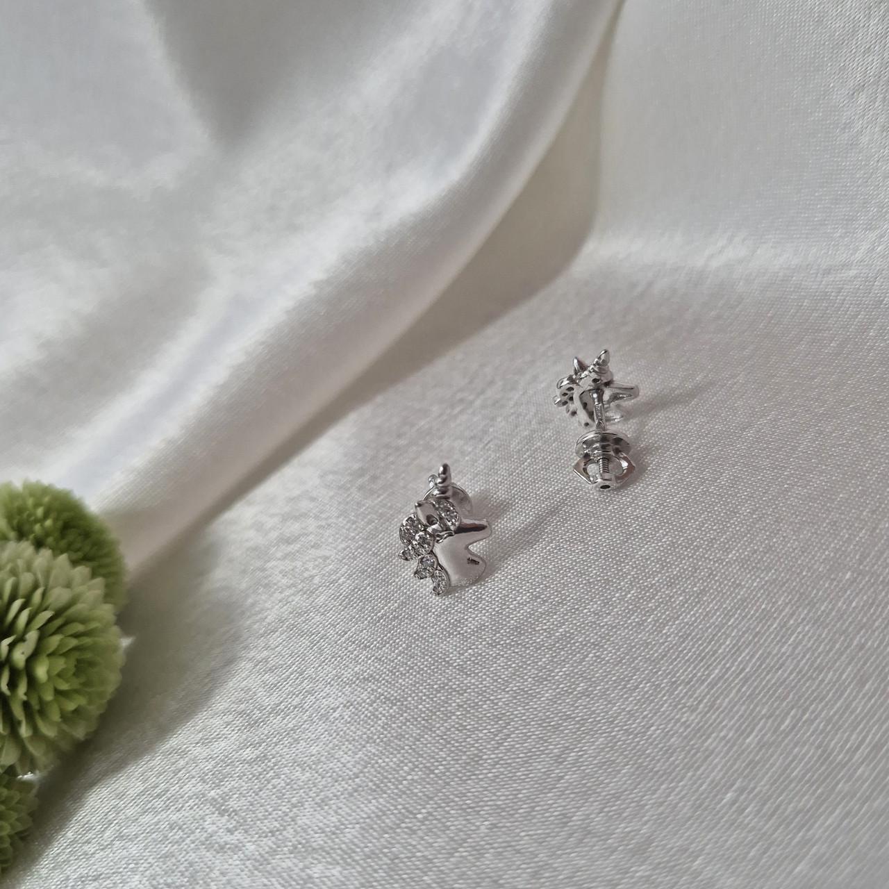 Сережки гвоздики на закрутках єдиноріг з білими каменями срібло 925 проби родоване 2,00 г (5470р) - фото 6