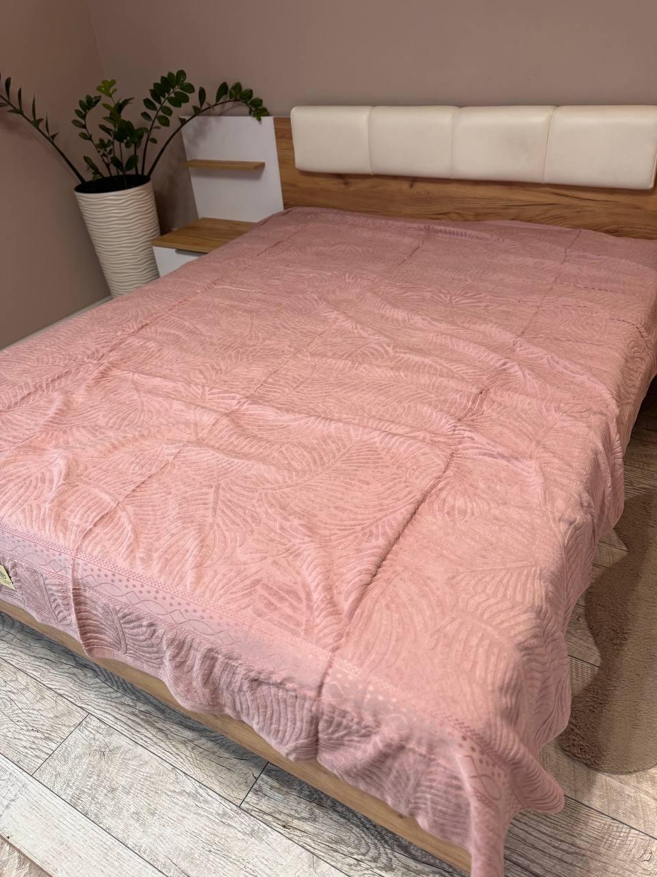 Простирадло махрове полуторний 150х200 см Рожевий (Д-al-mahra-2025-001-02) - фото 1 Простирадло махрове полуторний 150х200 см Рожевий (Д-al-mahra-2025-001-02) - фото 1