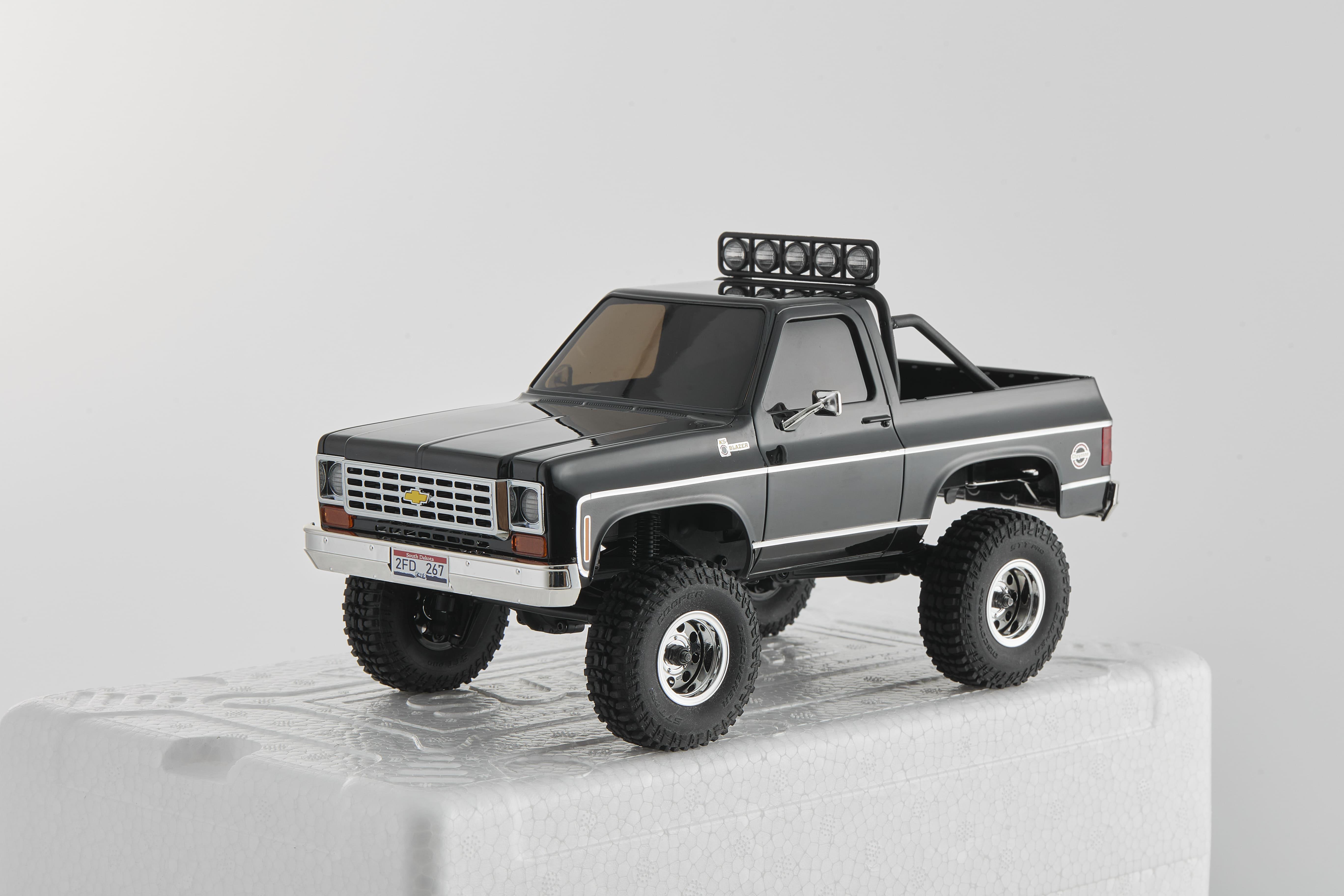 Машинка на радиоуправлении FMS 1:24 FCX24 K5 BLAZE RTR Black - фото 10 Машинка на радиоуправлении FMS 1:24 FCX24 K5 BLAZE RTR Black - фото 10