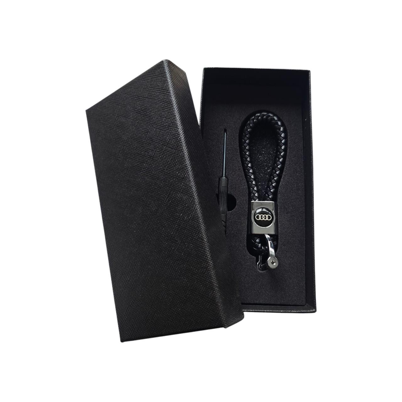 Брелок автомобильный с карабином Audi кожаный (1385579477)