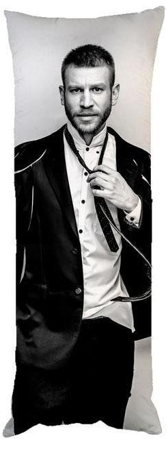 Подушка дакимакура Иван Дорн декоративная ростовая для обнимания 50x150 см (1834013787)