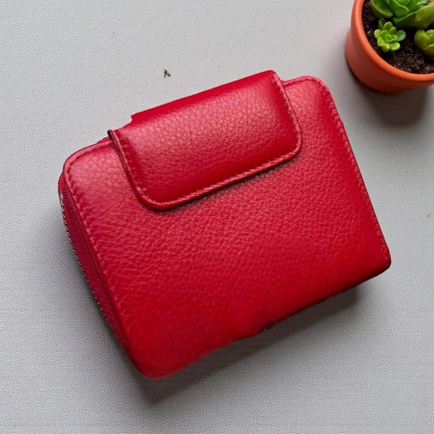 Кошелек кожаный женский маленький в коробке на магните из натуральной кожи Красный Кошелек кожаный женский маленький в коробке на магните из натуральной кожи Красный