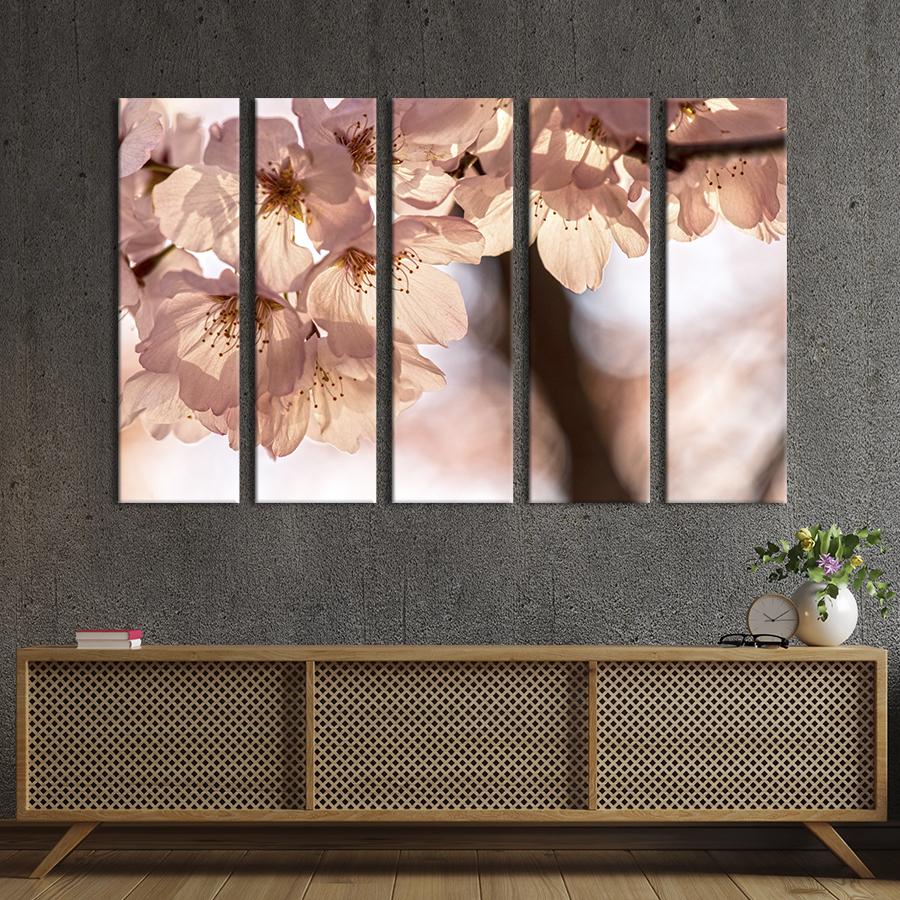 Картина на холсте Красивые цветы яблони 132x80 см (992-51)