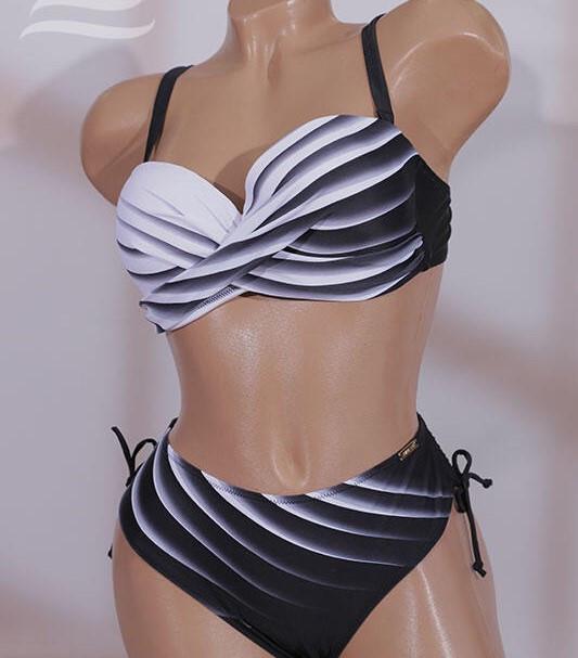 Купальник женский раздельный Rivage Line 2587k с принтом р. 50 Черно-белый - фото 2 Купальник женский раздельный Rivage Line 2587k с принтом р. 50 Черно-белый - фото 2