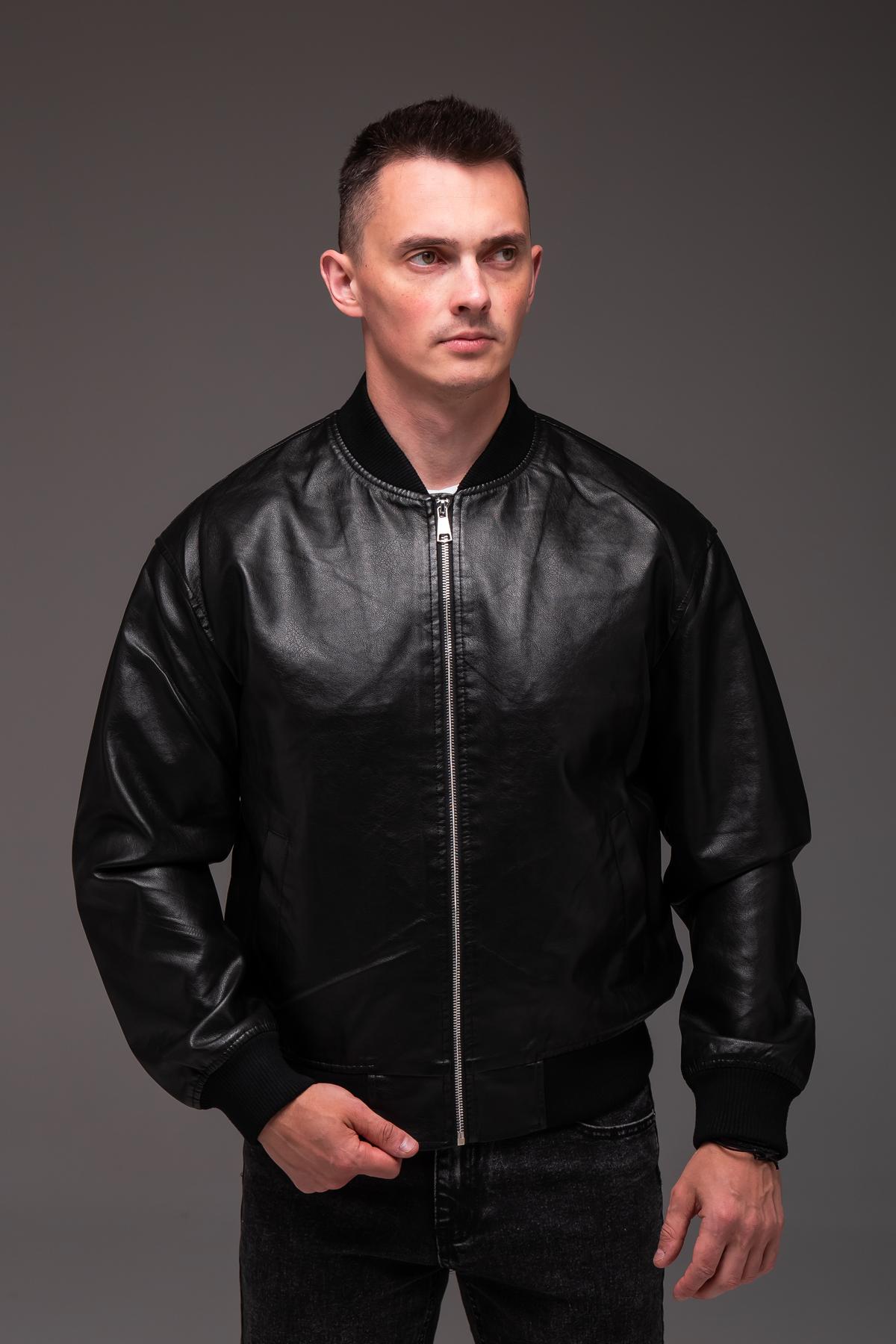 Бомбер чоловічий з еко шкіри весняно-осінній M Чорний (2410) - фото 9 Бомбер чоловічий з еко шкіри весняно-осінній M Чорний (2410) - фото 9
