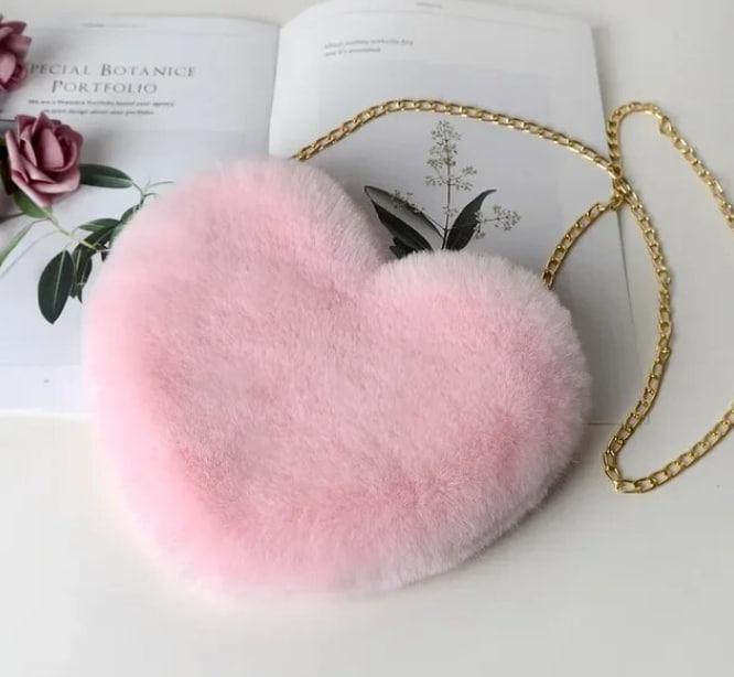 Женская сумка меховая в форме сердца 25х20 см Розовый