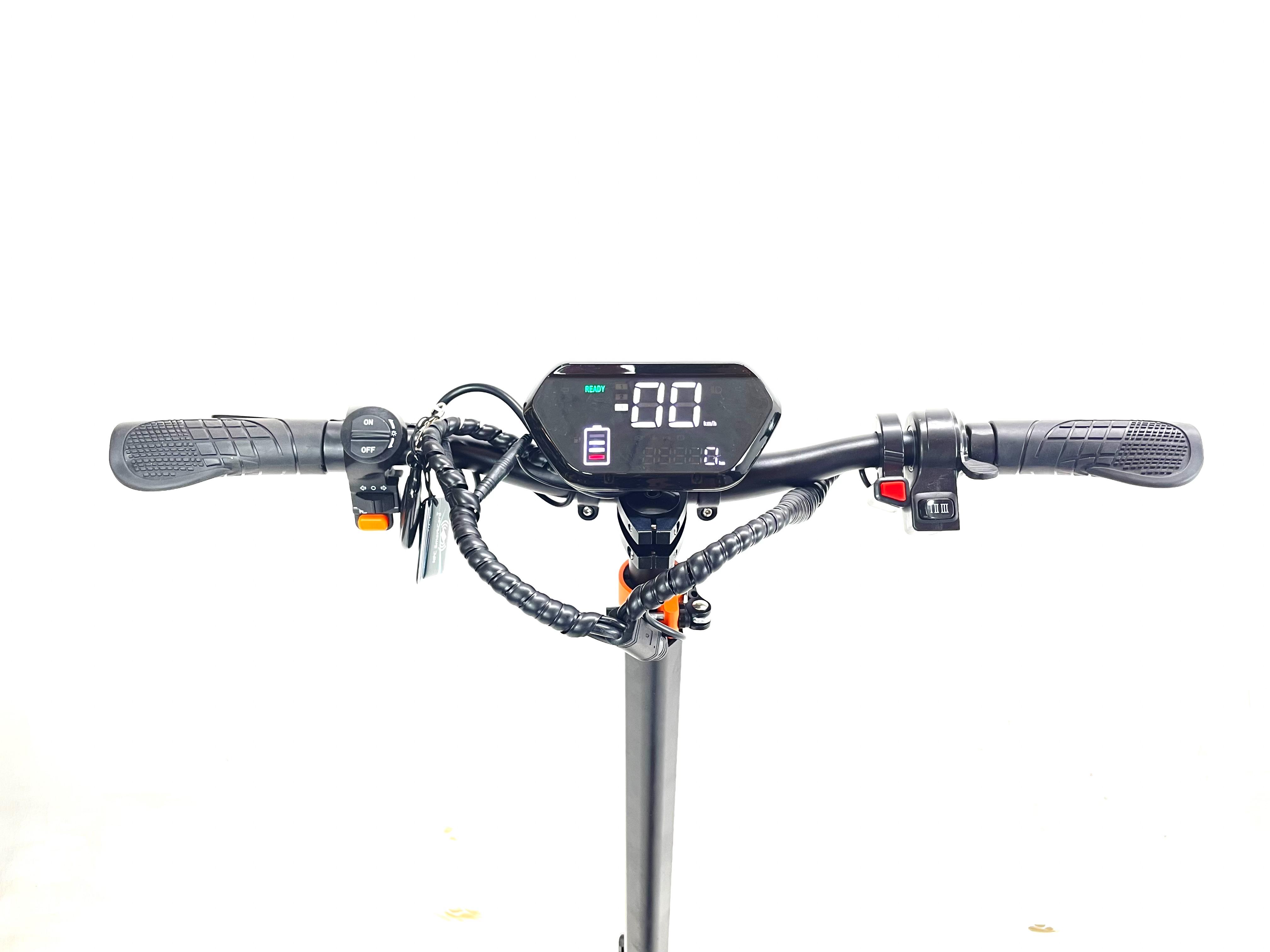 Электросамокат двухмоторный Kugoo E-scooter 4000W 48V 24Ah - фото 6 Электросамокат двухмоторный Kugoo E-scooter 4000W 48V 24Ah - фото 6