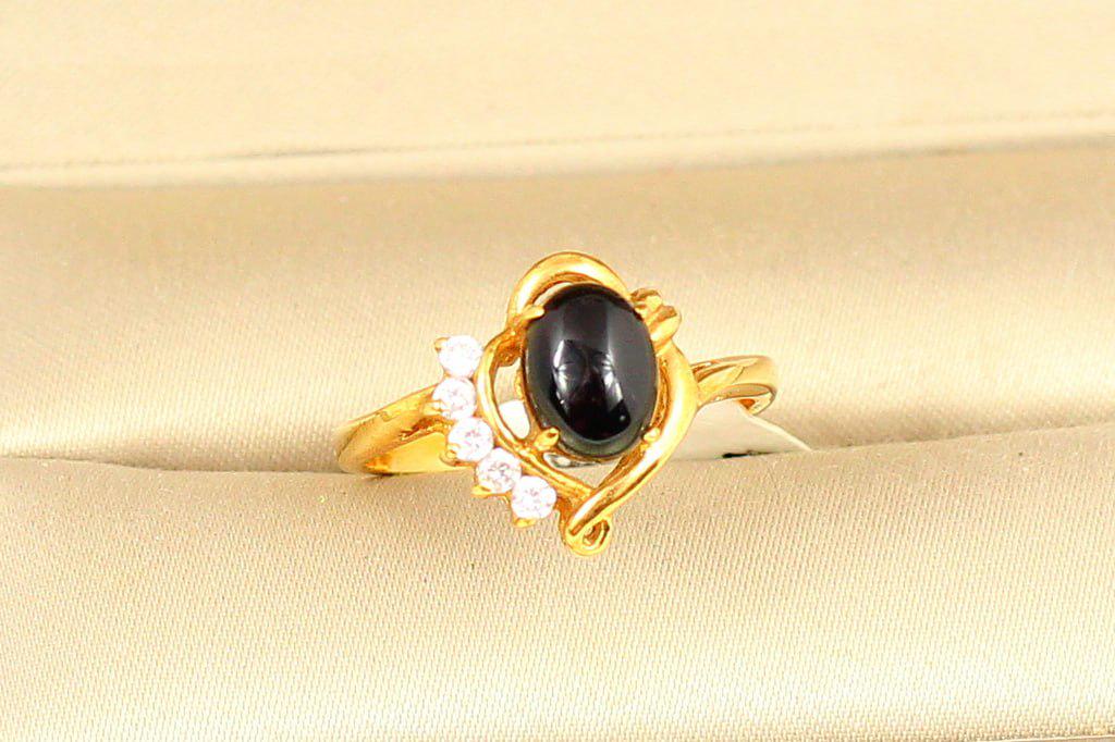 Кольцо Оникс цирконы слева р. 19 (28766967)