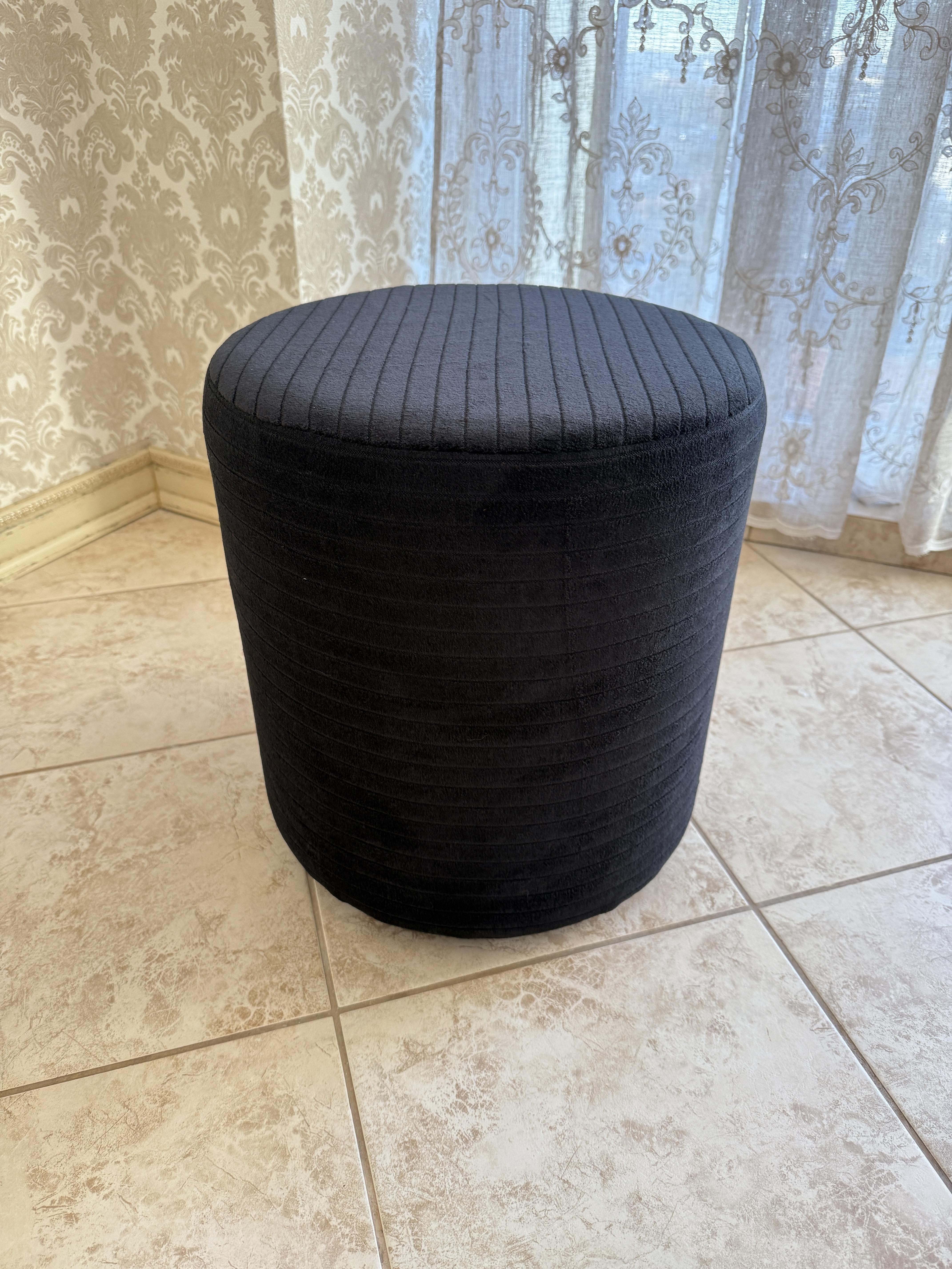 Пуф круглый велюровый 380х420 мм Черный вильвет (121212)