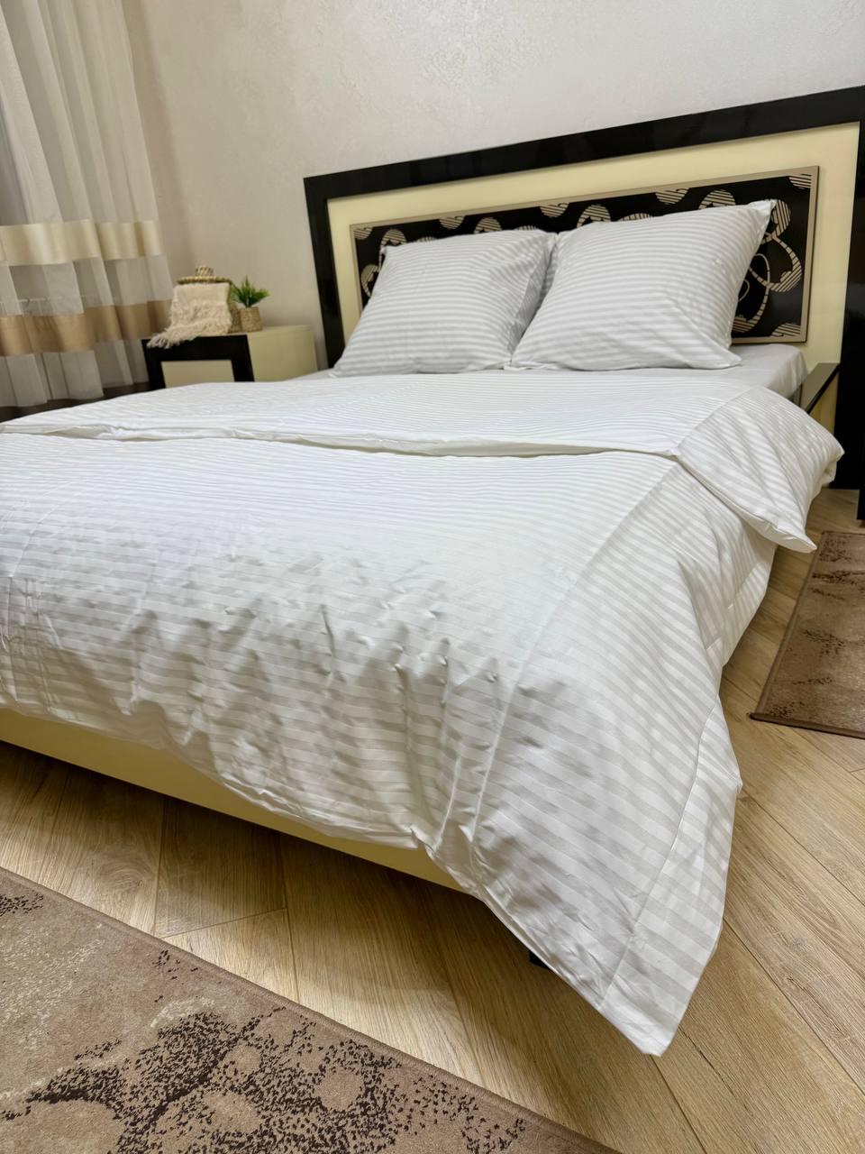 Комплект постельного белья евро Полоска простыня на резинке 180x200х20 см Белый (28838347) - фото 1 Комплект постельного белья евро Полоска простыня на резинке 180x200х20 см Белый (28838347) - фото 1