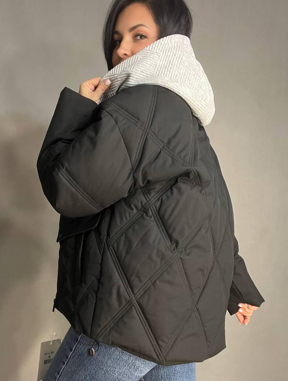 Куртка женская Joy one 552 демисезонная оверсайз трикотажная вставка с капюшоном двойная застежка M Черный (3425) - фото 2 Куртка женская Joy one 552 демисезонная оверсайз трикотажная вставка с капюшоном двойная застежка M Черный (3425) - фото 2