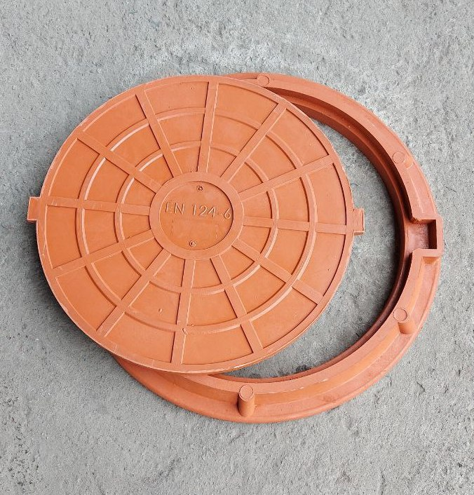 Люк канализационный полимерпесчаный Войс с замком 1,5 т Коричневый (27632187) - фото 5 Люк канализационный полимерпесчаный Войс с замком 1,5 т Коричневый (27632187) - фото 5