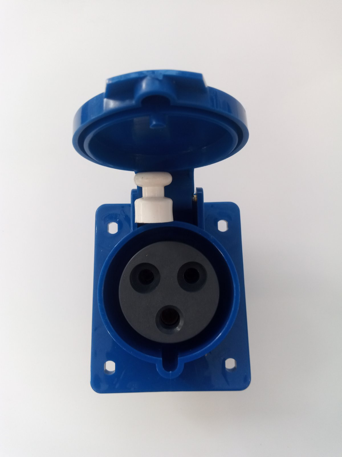 Гнездо врезное Lemanso LM2023 32А/3п 220-240V IP44 Синий (lm2023) - фото 2 Гнездо врезное Lemanso LM2023 32А/3п 220-240V IP44 Синий (lm2023) - фото 2